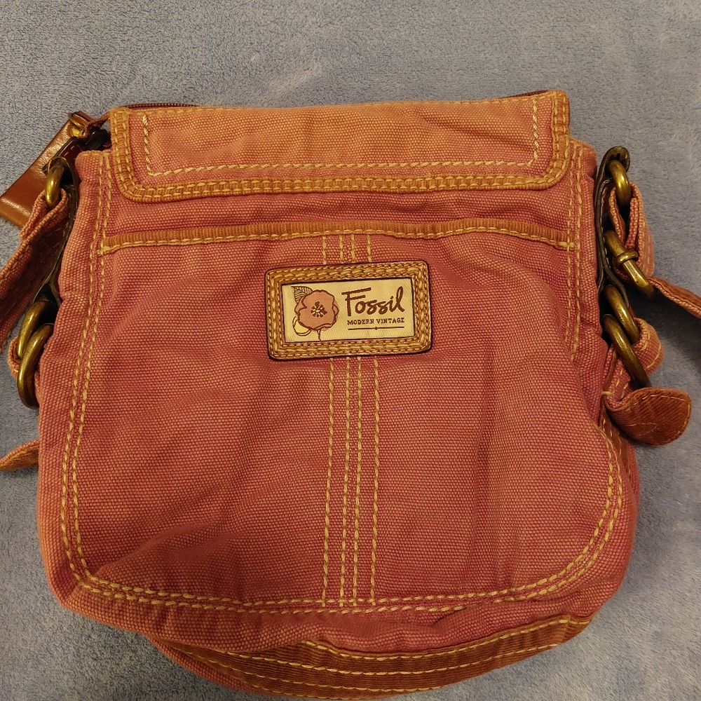 Fossil Modern Vintage Used Crossbody Purse Purple - Picture 2 of 7